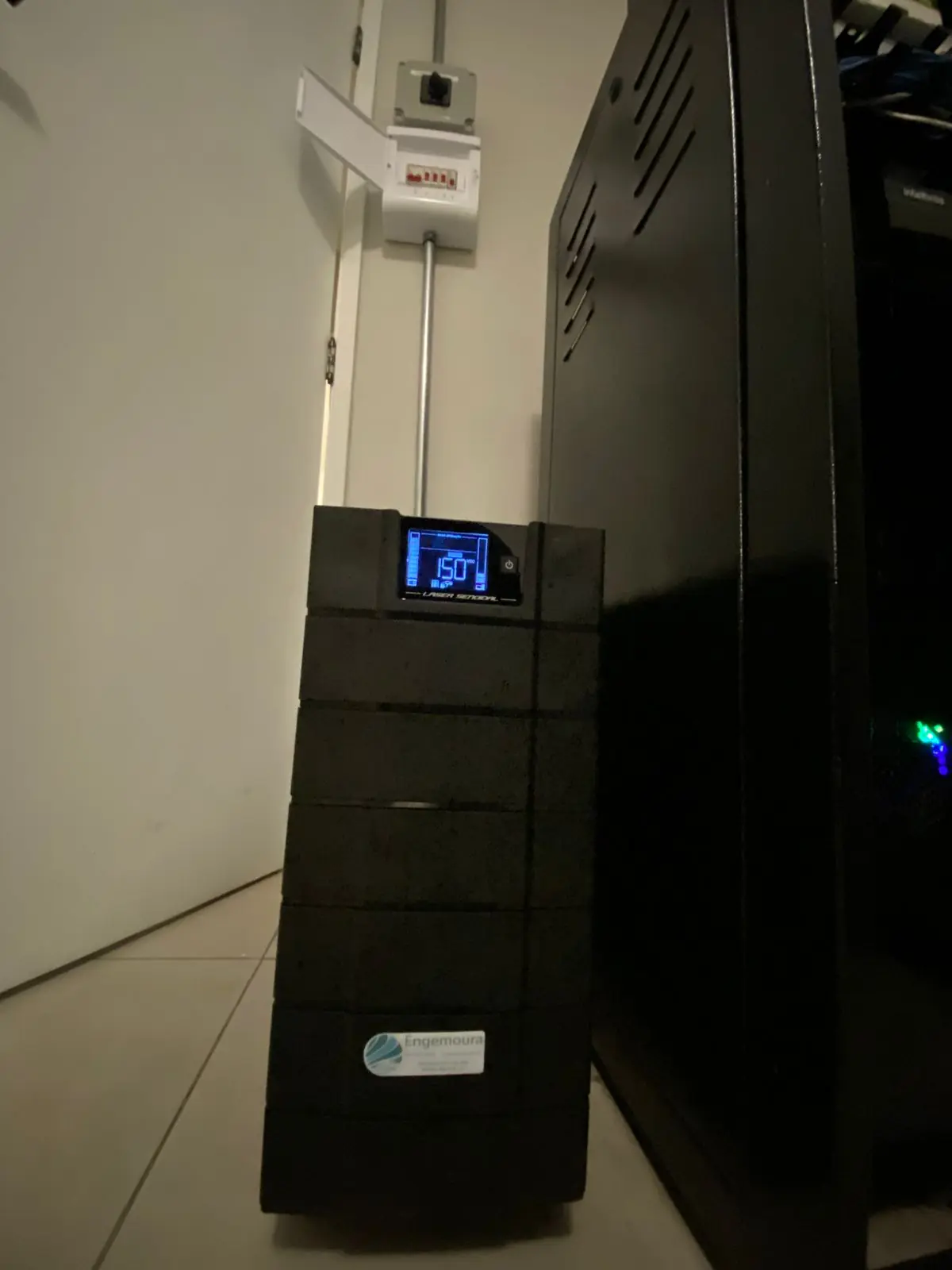 Equipamento Engemoura instalado em portaria de condomínio - foto 1