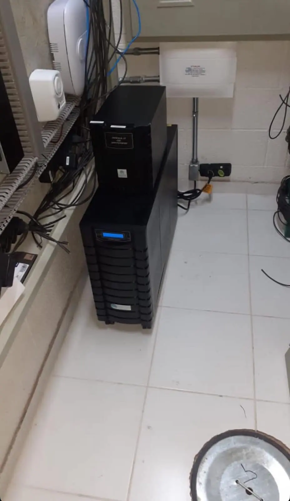 Equipamento Engemoura instalado em portaria de condomínio - foto 11