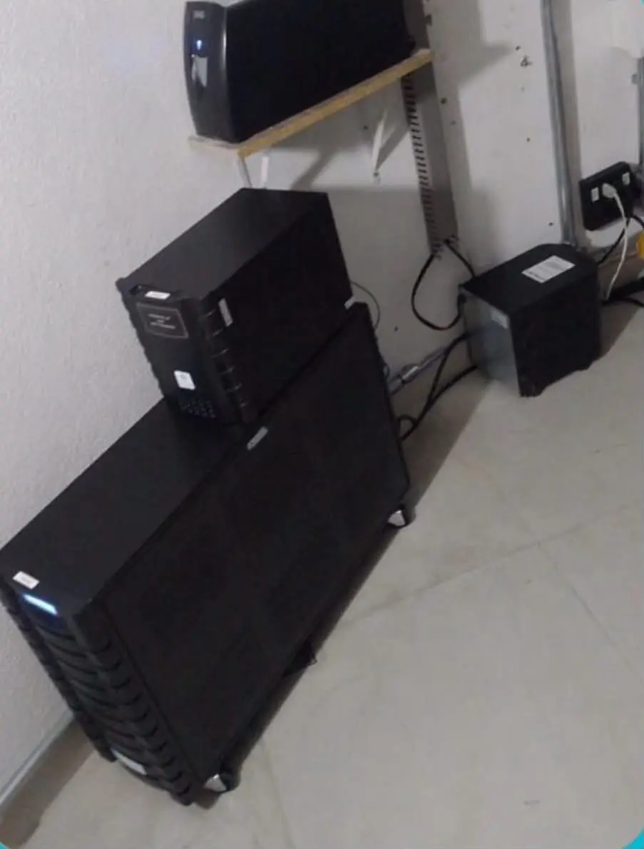 Equipamento Engemoura instalado em portaria de condomínio - foto 9